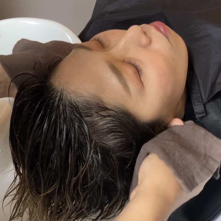 熊本市東区尾ノ上|40代女性に人気の美容室ヨハク|ヘッドスパ施術写真